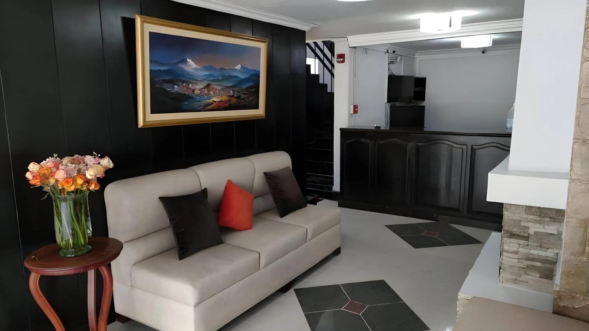 Hotel Santamaria En Quito By Lauza