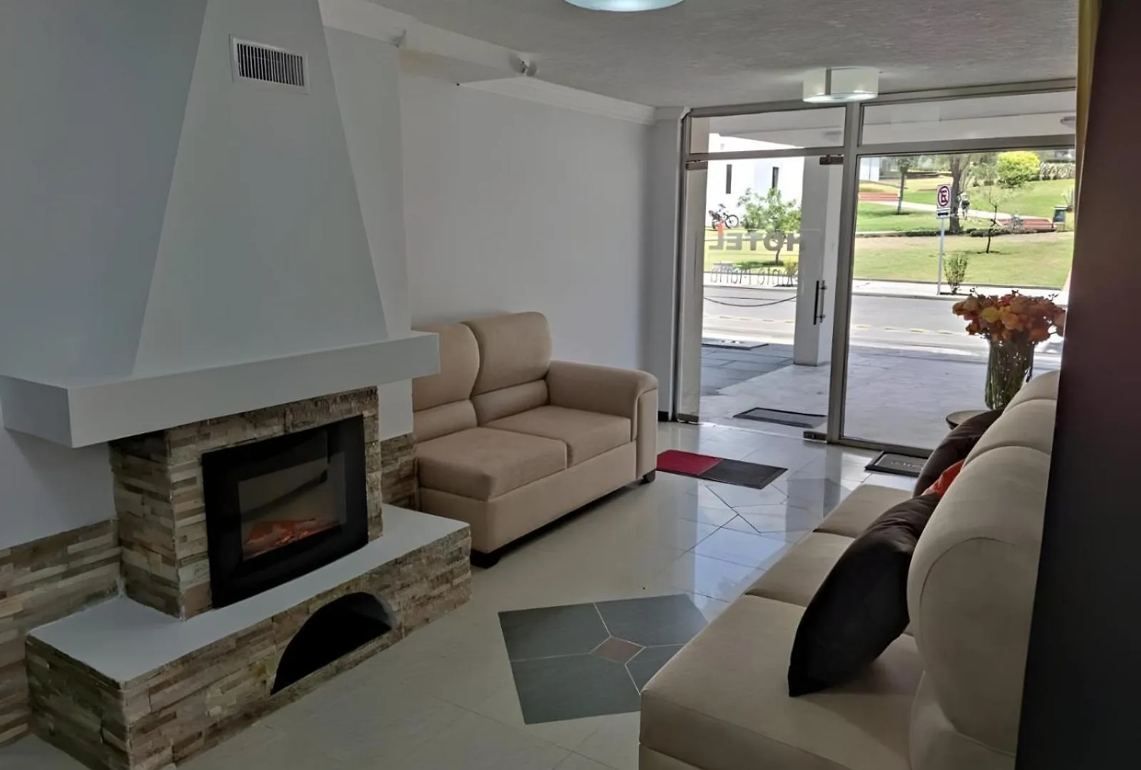 Hotel Santamaria En Quito By Lauza
